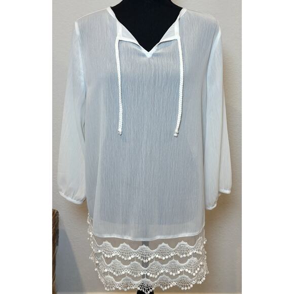 Chico's White Textured Sheer Blouse Lace Trimmed 3/4 Sleeves Size 1 (Medium) - Picture 1 of 4